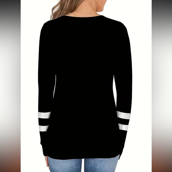 🐈‍⬛ Hocus Pocus Cat Print Long Sleeve Striped V Neck T-Shirt - Picture 5 of 10